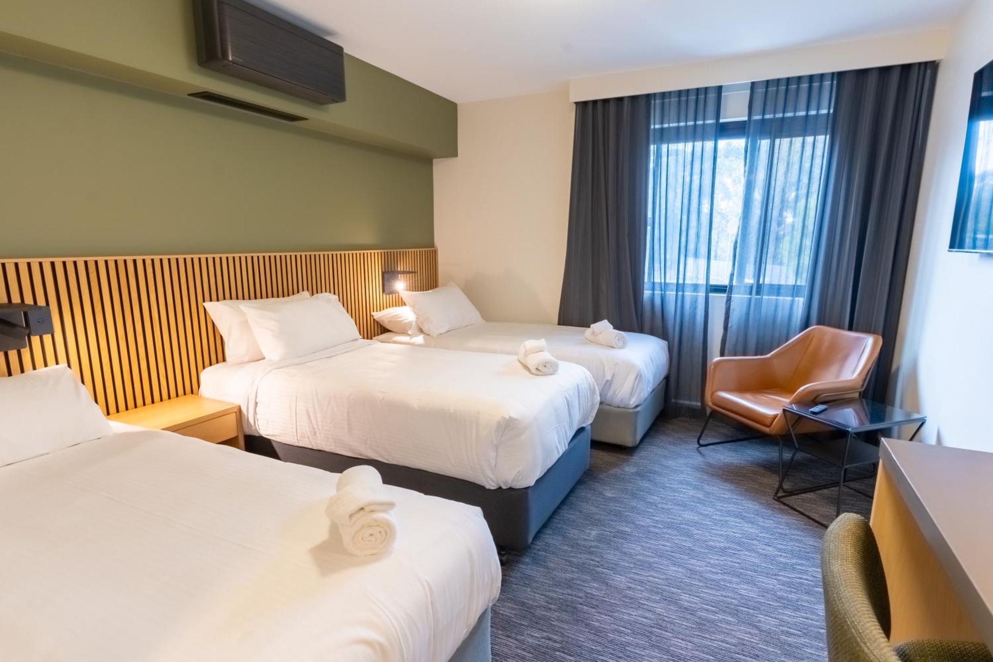 Mill Hotel Milperra Panania Room photo